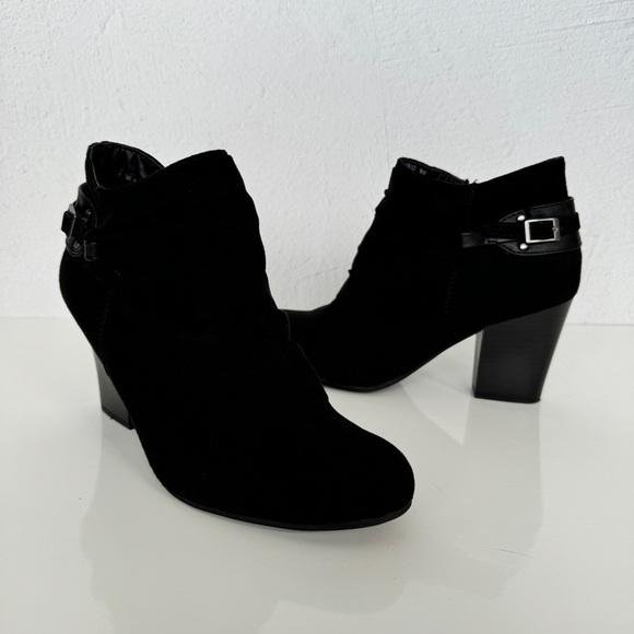 LAURA ASHLEY La Grand Ankle Bootie 7.5 Black Ruched Buckle Block Heel Evening - Picture 9 of 14